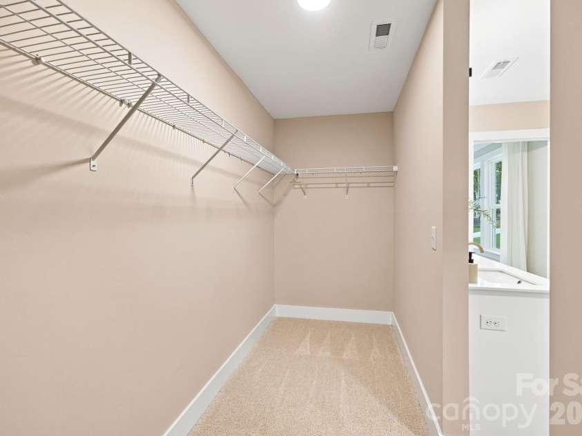 314 North Street, Dallas, NC 28034.  MLS# CAR4397910, YatesRealty ID 34740. 
