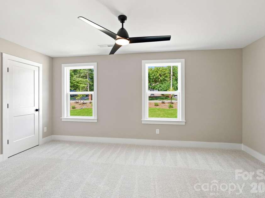 314 North Street, Dallas, NC 28034.  MLS# CAR4397910, YatesRealty ID 34740. 