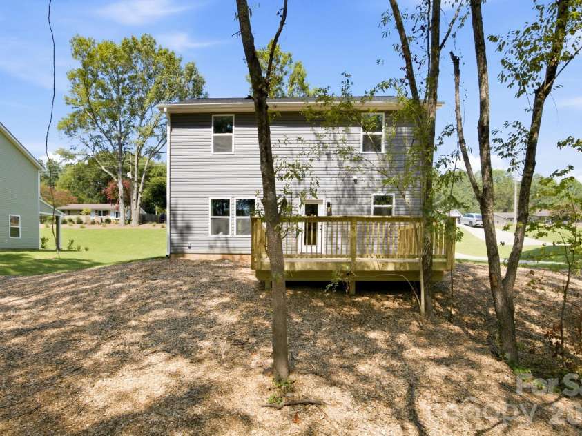 314 North Street, Dallas, NC 28034.  MLS# CAR4397910, YatesRealty ID 34740. 