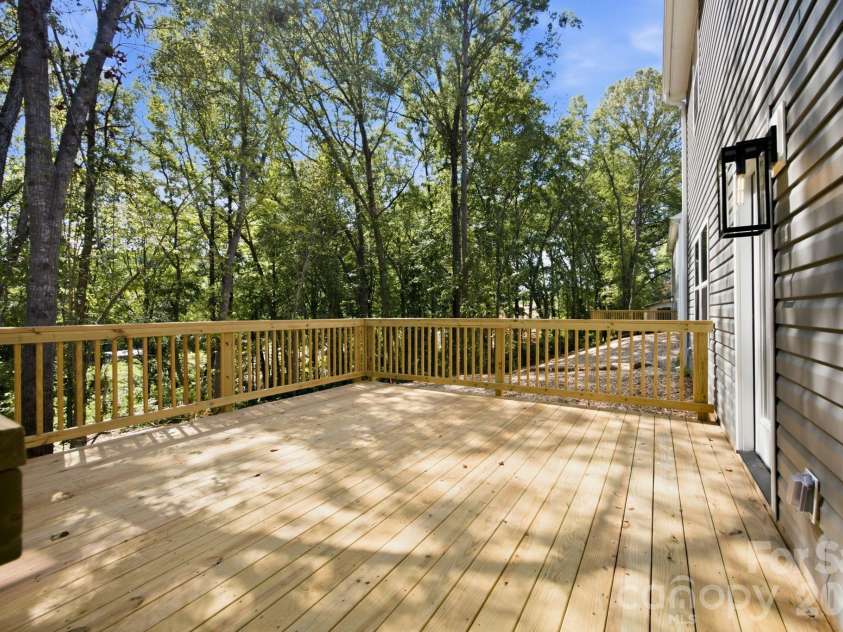 314 North Street, Dallas, NC 28034.  MLS# CAR4397910, YatesRealty ID 34740. 