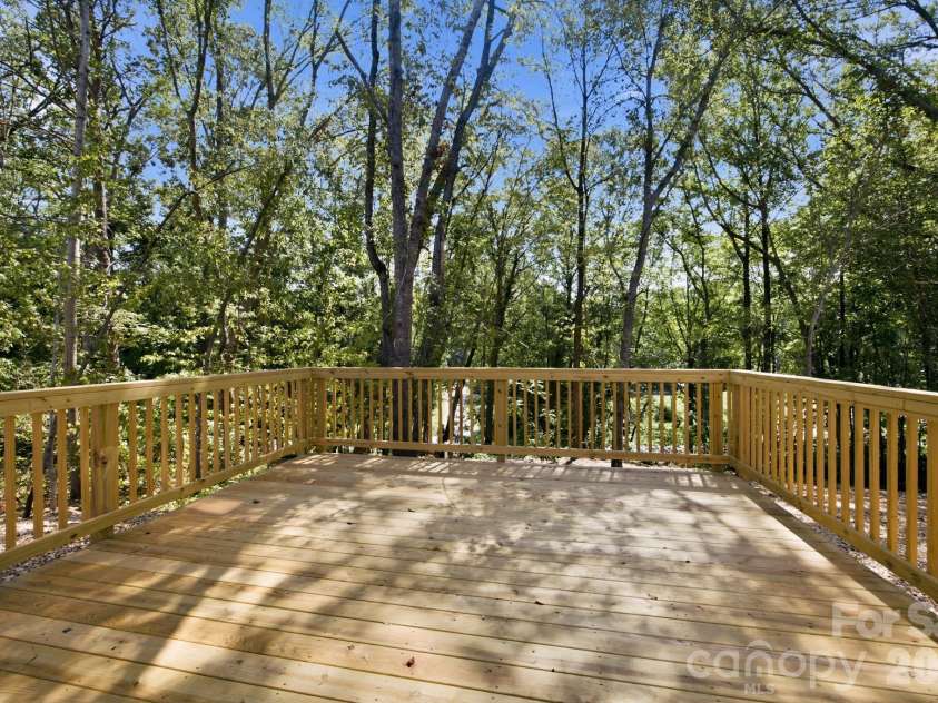 314 North Street, Dallas, NC 28034.  MLS# CAR4397910, YatesRealty ID 34740. 