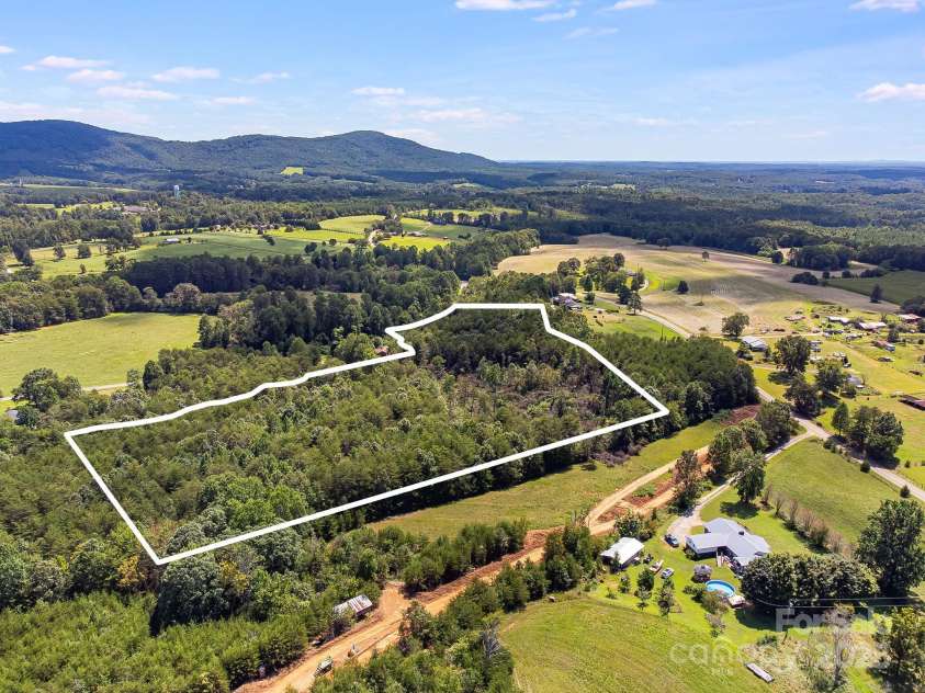 211 Luckadoo Road, Bostic, NC 28018.  MLS# CAR4284454, YatesRealty ID 34741. 