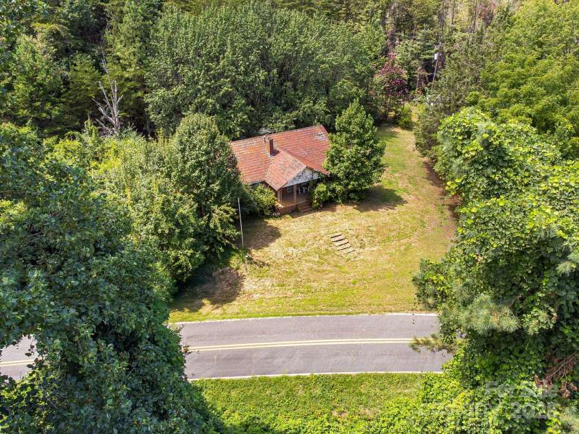 211 Luckadoo Road, Bostic, NC 28018.  MLS# CAR4284454, YatesRealty ID 34741. 