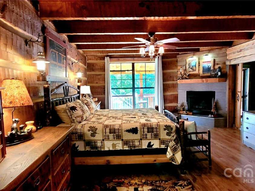 120 Spotted Fawn Lane, Waynesville, NC 28785.  MLS# CAR4284528, YatesRealty ID 34742. Over sized Primary Bedroom