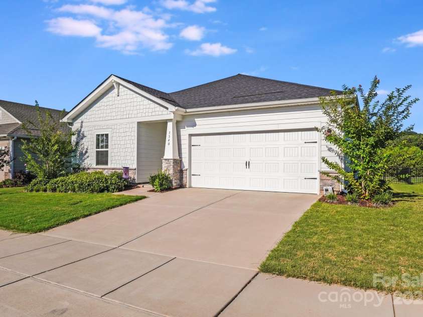 1340 Sweet Pea Street, Monroe, NC 28110.  MLS# CAR4285624, YatesRealty ID 34743. 