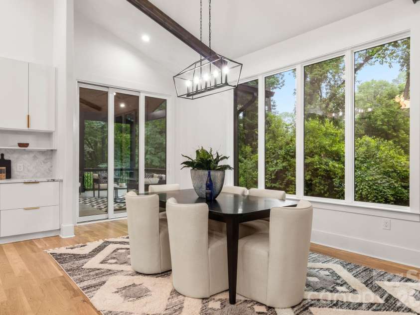 809 Crater Street, Charlotte, NC 28205.  MLS# CAR4414191, YatesRealty ID 34744. 