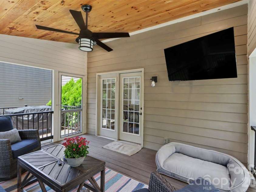 11830 Warfield Avenue, Huntersville, NC 28078.  MLS# CAR4396895, YatesRealty ID 34745. 