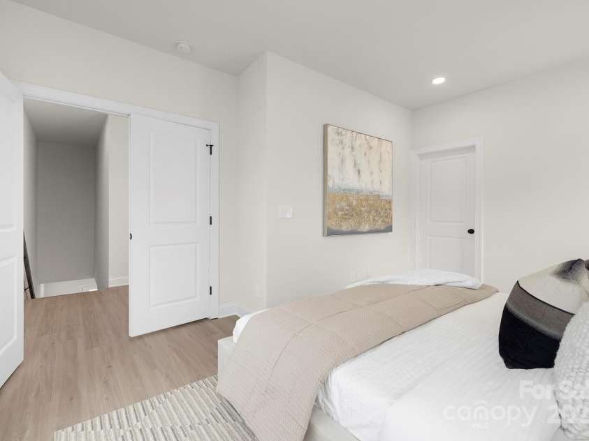 9431 Weston Woods Lane, Charlotte, NC 28216.  MLS# CAR4294298, YatesRealty ID 34745. 