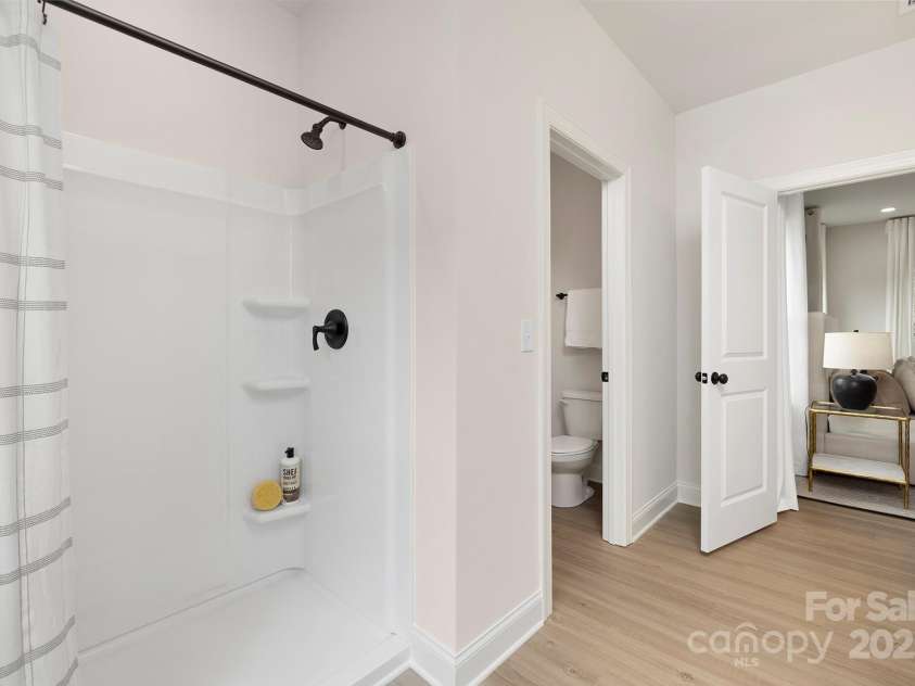 9431 Weston Woods Lane, Charlotte, NC 28216.  MLS# CAR4294298, YatesRealty ID 34745. 
