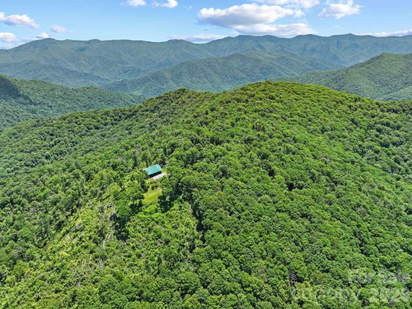 300 Licklog Mountain Trail, Burnsville, NC 28714.  MLS# CAR4399926, YatesRealty ID 34746. Views for miles!