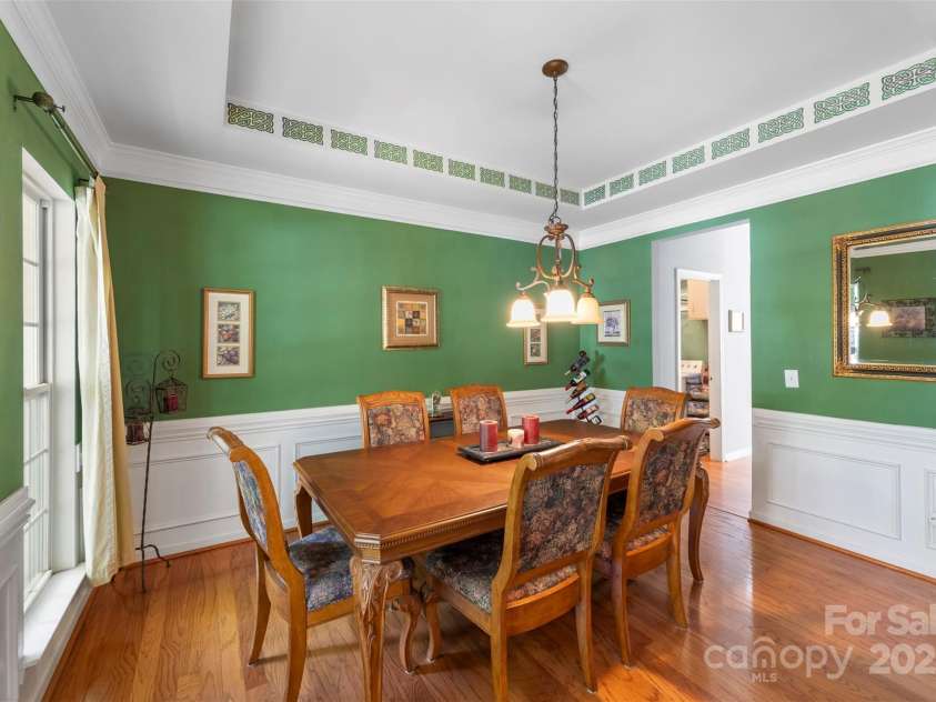 17240 Georgian Hall Drive, Charlotte, NC 28277.  MLS# CAR4296135, YatesRealty ID 34747. Dining room