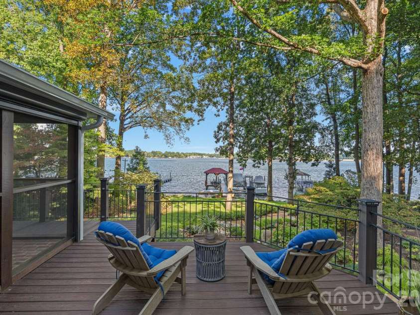 16141 Weatherly Way, Huntersville, NC 28078.  MLS# CAR4307808, YatesRealty ID 34749. 