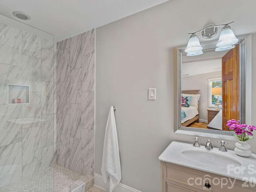 16141 Weatherly Way, Huntersville, NC 28078.  MLS# CAR4307808, YatesRealty ID 34749. 