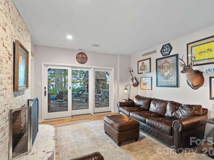 16141 Weatherly Way, Huntersville, NC 28078.  MLS# CAR4307808, YatesRealty ID 34749. 