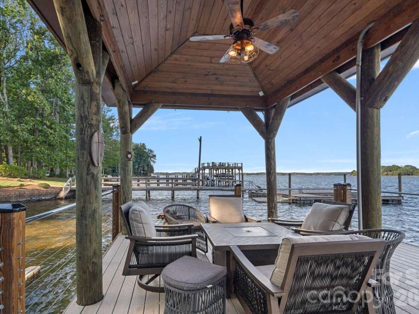16141 Weatherly Way, Huntersville, NC 28078.  MLS# CAR4307808, YatesRealty ID 34749. 