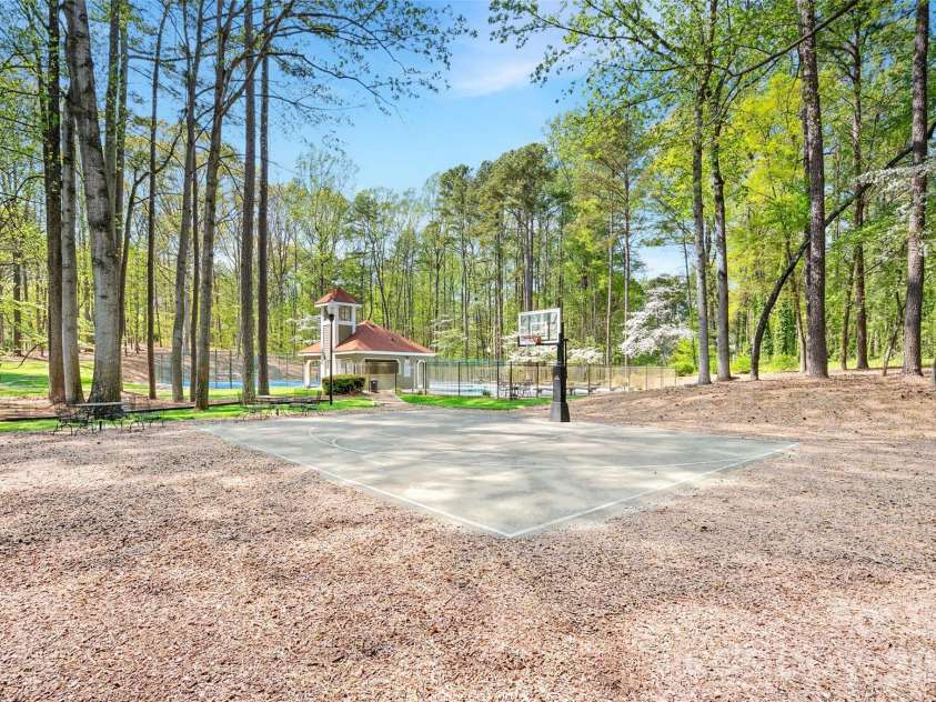 16141 Weatherly Way, Huntersville, NC 28078.  MLS# CAR4307808, YatesRealty ID 34749. 