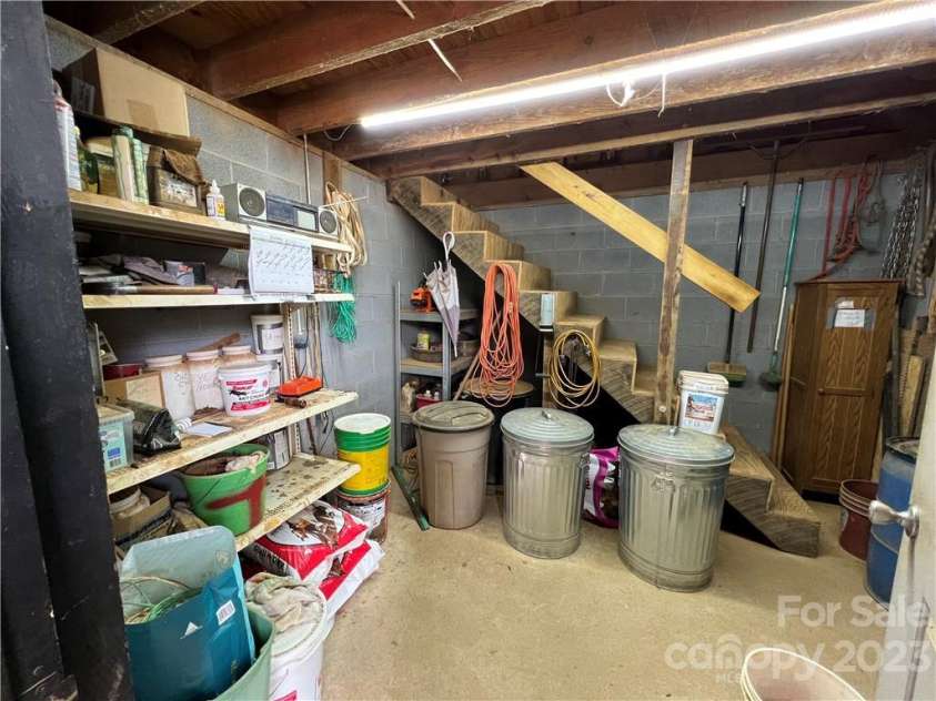 4338 Calico Road, Lenoir, NC 28645.  MLS# CAR3872440, YatesRealty ID 3475. 