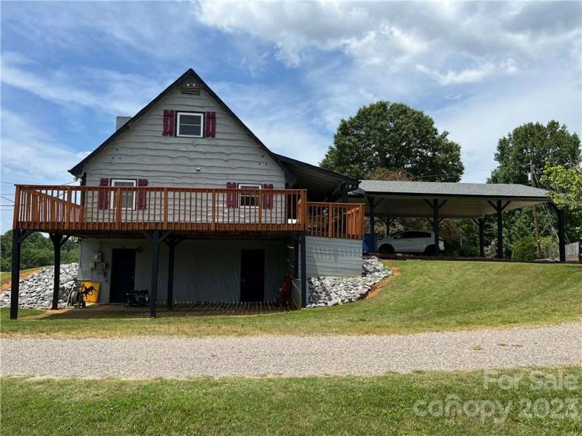 4338 Calico Road, Lenoir, NC 28645.  MLS# CAR3872440, YatesRealty ID 3475. 