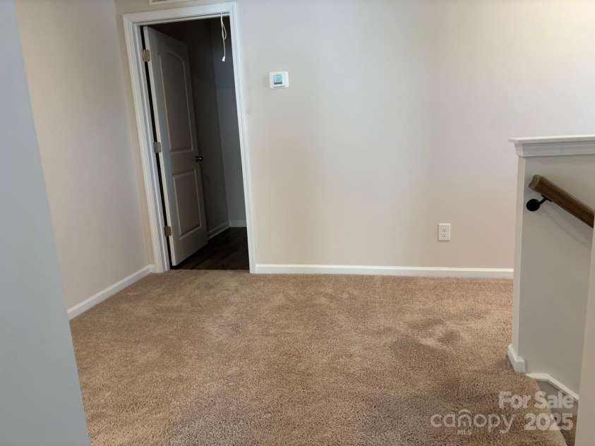 7121 Maple Run Circle, Charlotte, NC 28215.  MLS# CAR4329824, YatesRealty ID 3475. Upstair Hallway