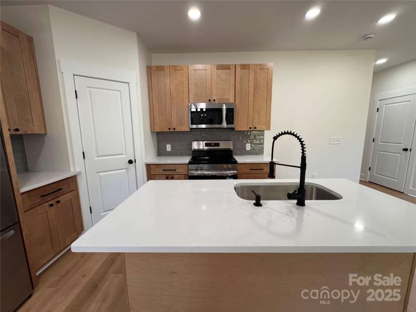 3920 Cherry Grove Drive, Hickory, NC 28602.  MLS# CAR4296832, YatesRealty ID 34750. 