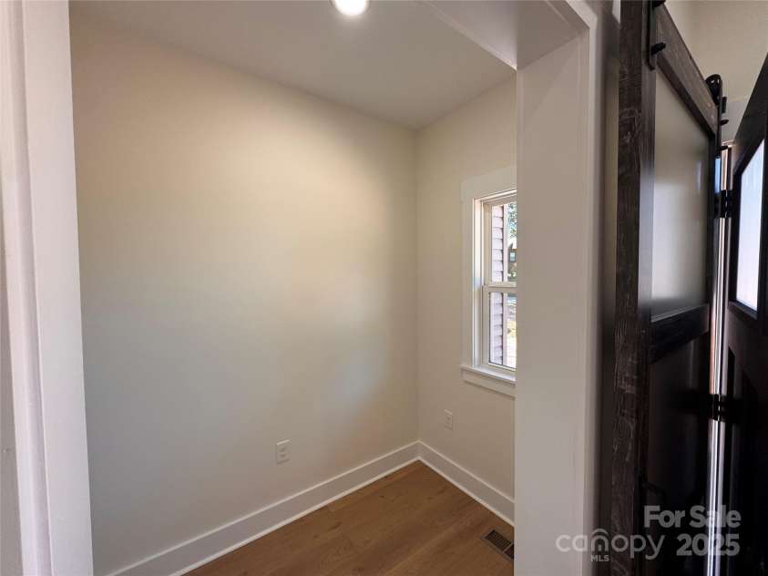 3920 Cherry Grove Drive, Hickory, NC 28602.  MLS# CAR4296832, YatesRealty ID 34750. 