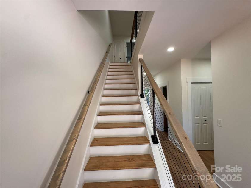 3920 Cherry Grove Drive, Hickory, NC 28602.  MLS# CAR4296832, YatesRealty ID 34750. 