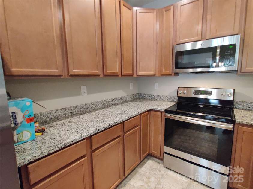11148 Kanturk Court, Charlotte, NC 28213.  MLS# CAR4270333, YatesRealty ID 34751. 