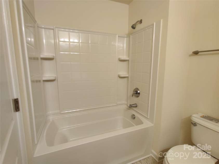 11148 Kanturk Court, Charlotte, NC 28213.  MLS# CAR4270333, YatesRealty ID 34751. 