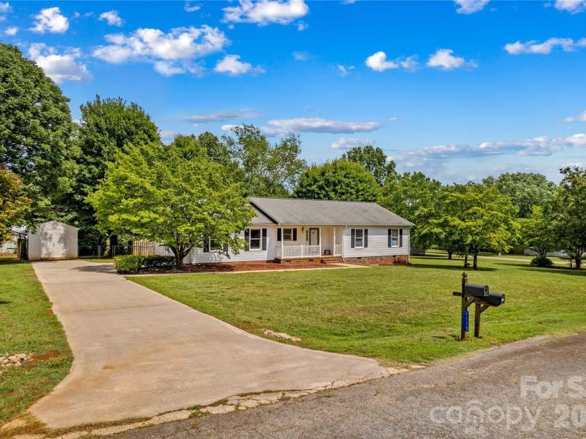 1115 Joy Street, Salisbury, NC 28147.  MLS# CAR4395277, YatesRealty ID 34751. 