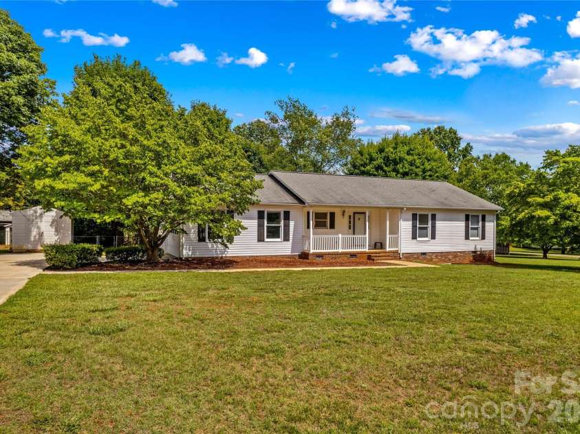 1115 Joy Street, Salisbury, NC 28147.  MLS# CAR4395277, YatesRealty ID 34751. 
