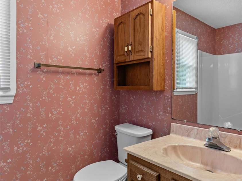 1115 Joy Street, Salisbury, NC 28147.  MLS# CAR4395277, YatesRealty ID 34751. Primary Bathroom