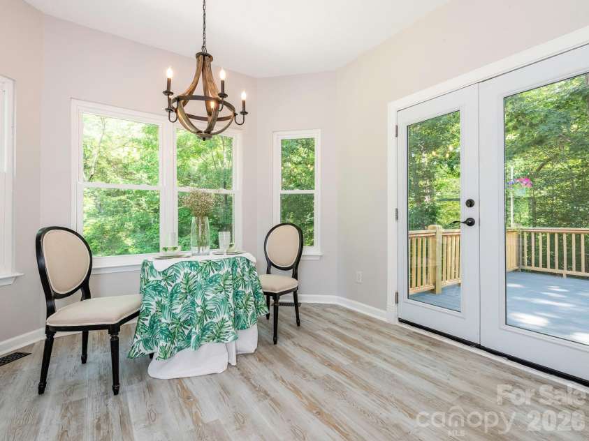 1300 Copper Creek Lane, Fort Mill, SC 29715.  MLS# CAR4392072, YatesRealty ID 34752. Breakfast/Dining Area