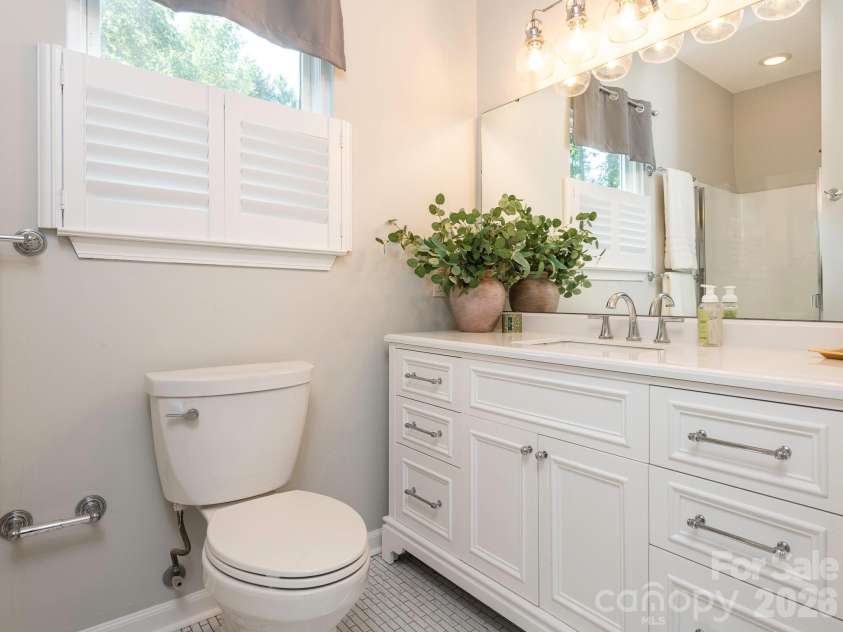 1300 Copper Creek Lane, Fort Mill, SC 29715.  MLS# CAR4392072, YatesRealty ID 34752. Primary Bathroom Vanity