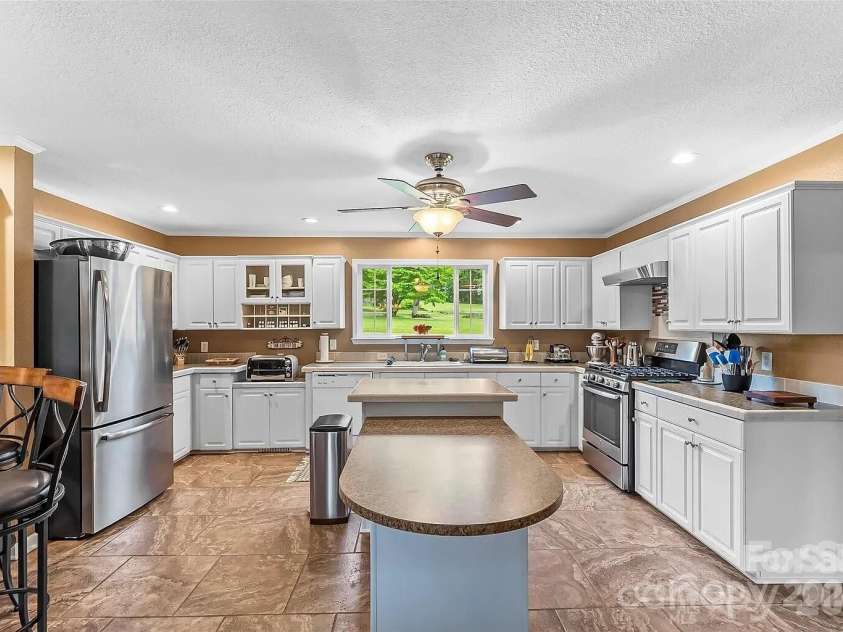 1162 Mountain Breeze Drive, Morganton, NC 28655.  MLS# CAR4399993, YatesRealty ID 34754. 