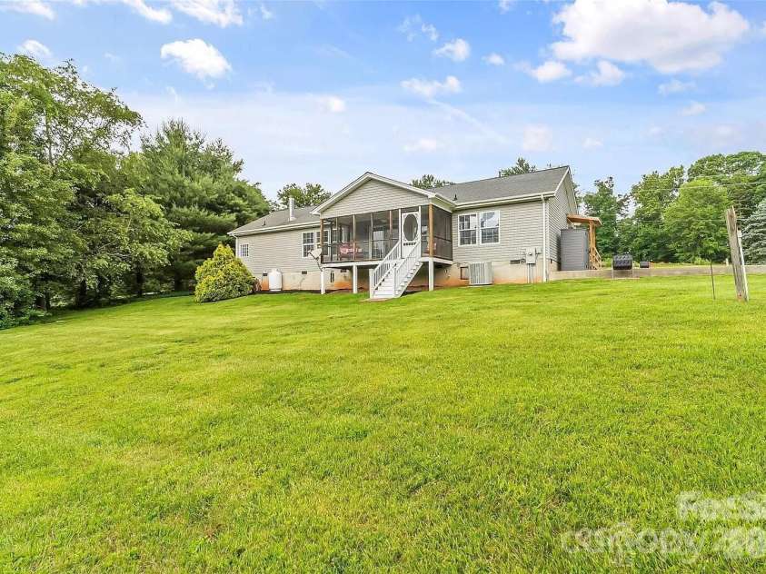 1162 Mountain Breeze Drive, Morganton, NC 28655.  MLS# CAR4399993, YatesRealty ID 34754. 