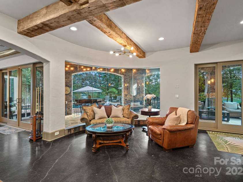 6821 Pebble Bay Drive, Denver, NC 28037.  MLS# CAR4292691, YatesRealty ID 34754. An abundance of windows