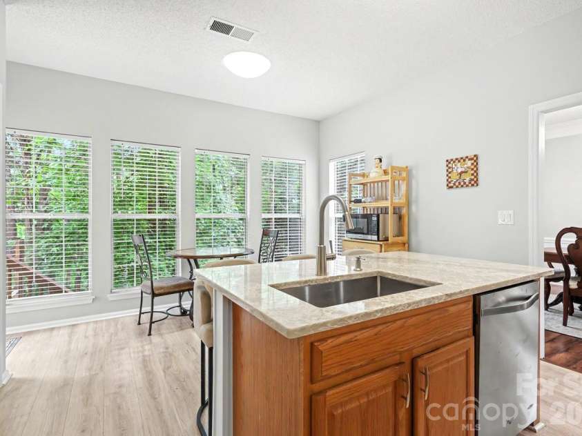 4710 Kirkgard Trail, Charlotte, NC 28269.  MLS# CAR4391788, YatesRealty ID 34755. 