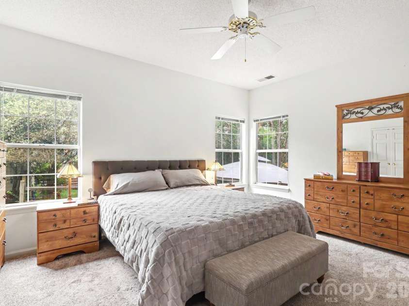 4710 Kirkgard Trail, Charlotte, NC 28269.  MLS# CAR4391788, YatesRealty ID 34755. 