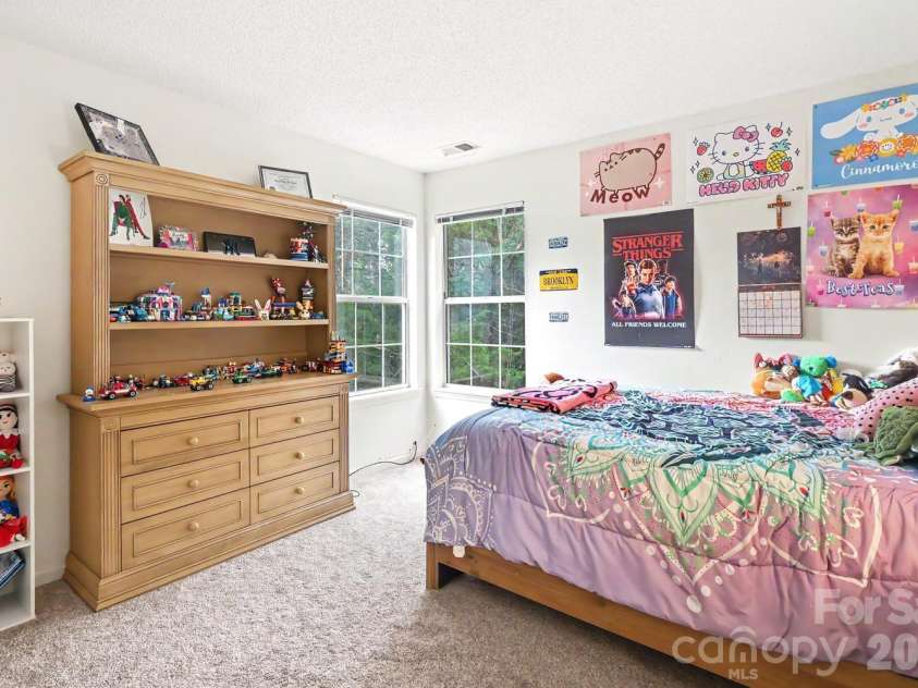 4710 Kirkgard Trail, Charlotte, NC 28269.  MLS# CAR4391788, YatesRealty ID 34755. 