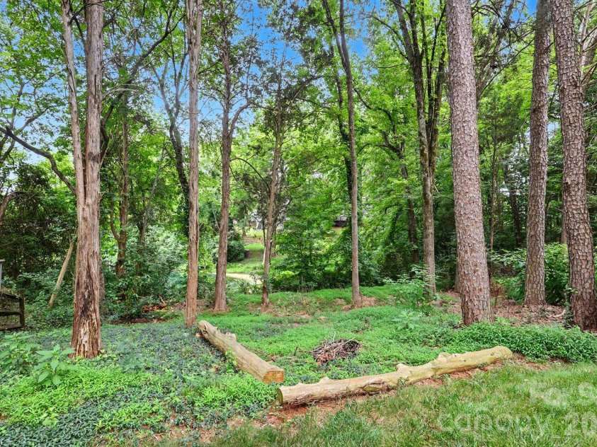4710 Kirkgard Trail, Charlotte, NC 28269.  MLS# CAR4391788, YatesRealty ID 34755. 