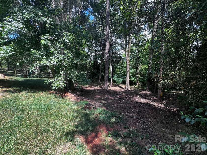 4710 Kirkgard Trail, Charlotte, NC 28269.  MLS# CAR4391788, YatesRealty ID 34755. 