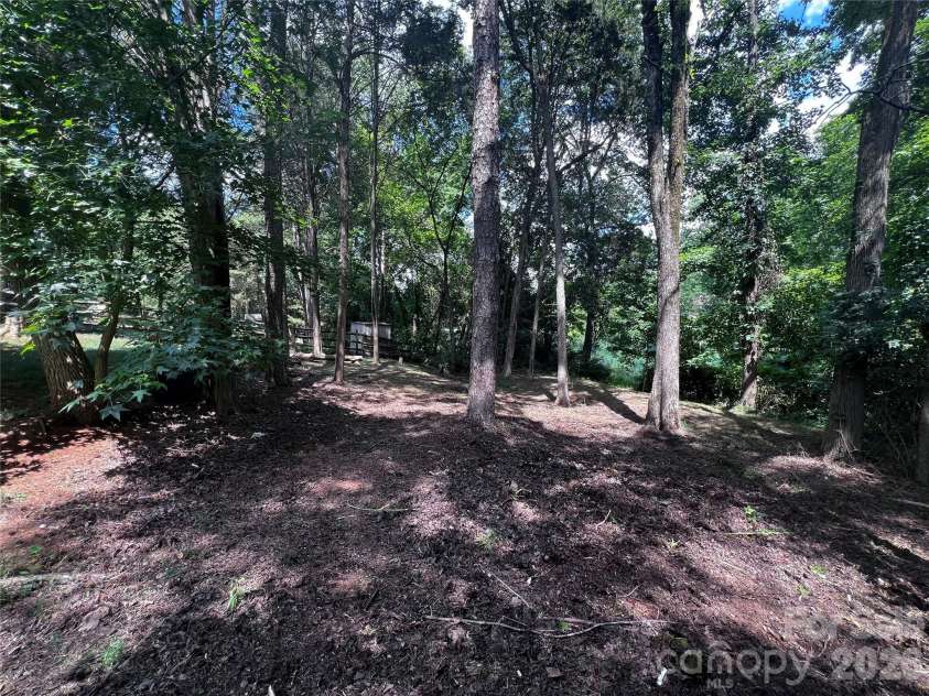 4710 Kirkgard Trail, Charlotte, NC 28269.  MLS# CAR4391788, YatesRealty ID 34755. 