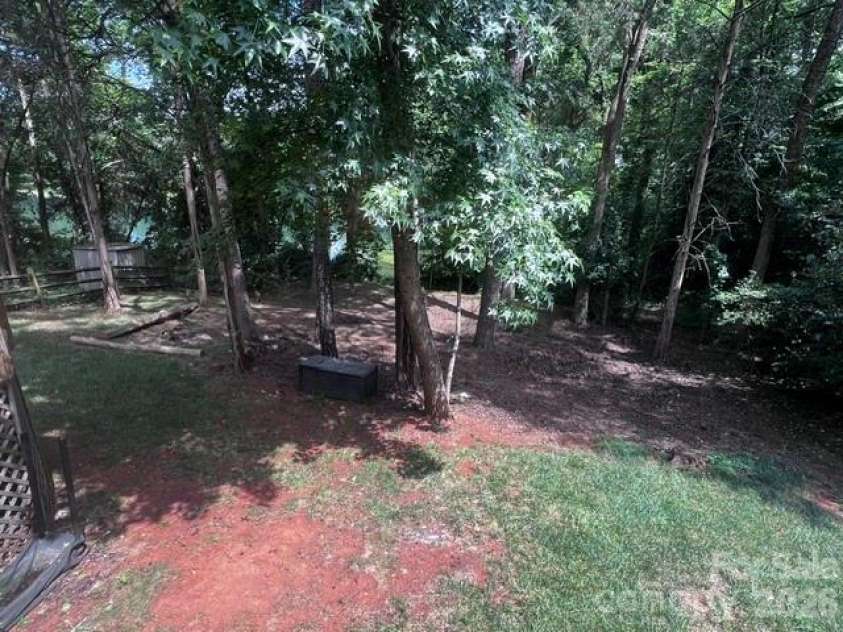 4710 Kirkgard Trail, Charlotte, NC 28269.  MLS# CAR4391788, YatesRealty ID 34755. 