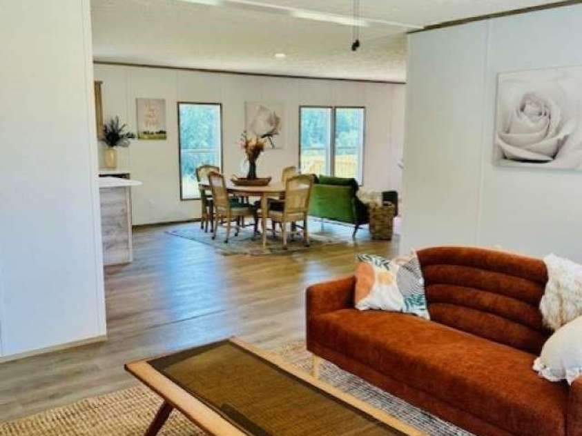 6015 Bridges Street, Catawba, NC 28609.  MLS# CAR4292934, YatesRealty ID 34755. 