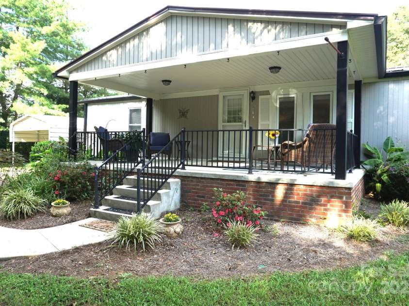 2156 River Road, Lincolnton, NC 28092.  MLS# CAR4293059, YatesRealty ID 34757. 