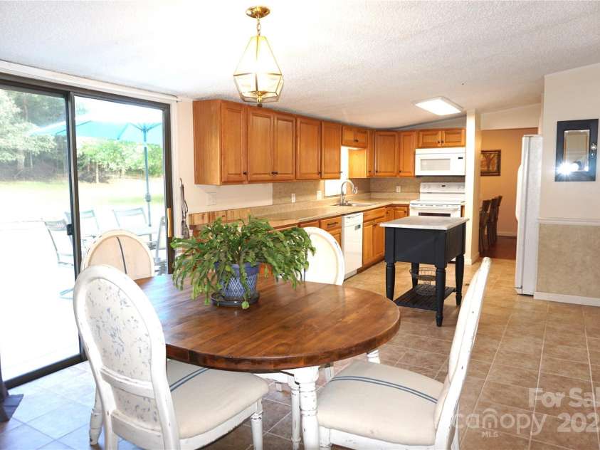 2156 River Road, Lincolnton, NC 28092.  MLS# CAR4293059, YatesRealty ID 34757. 