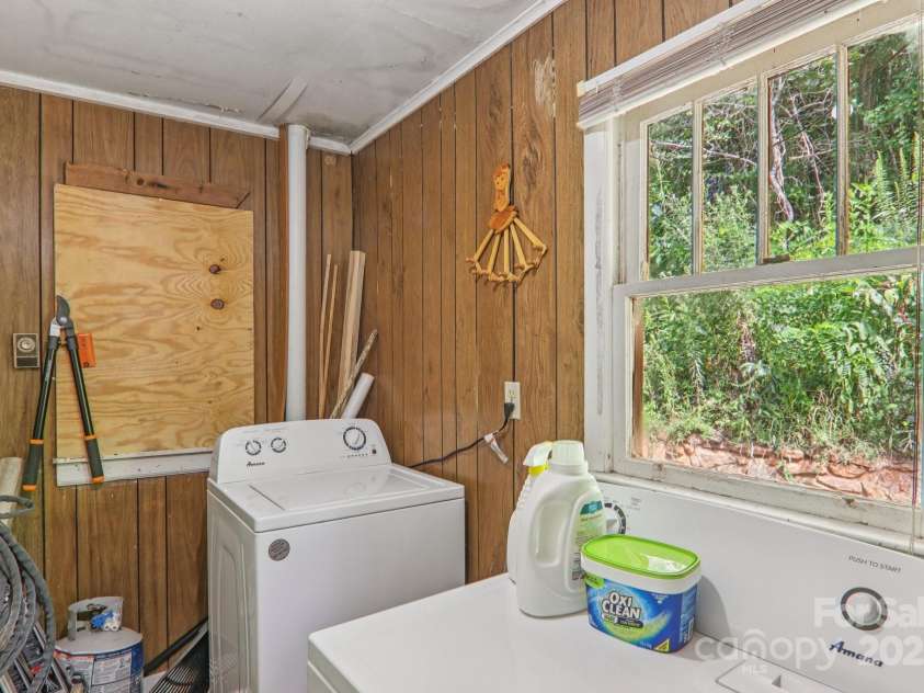 1395 Tillery Branch Road, Marshall, NC 28753.  MLS# CAR4296868, YatesRealty ID 34758. 