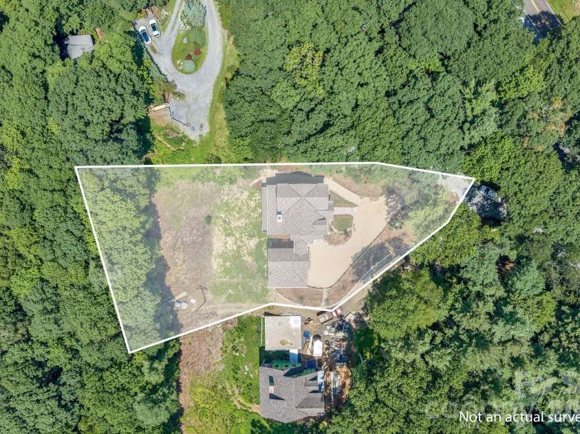 253 Old Boone Road, Blowing Rock, NC 28605.  MLS# CAR4397226, YatesRealty ID 34758. 