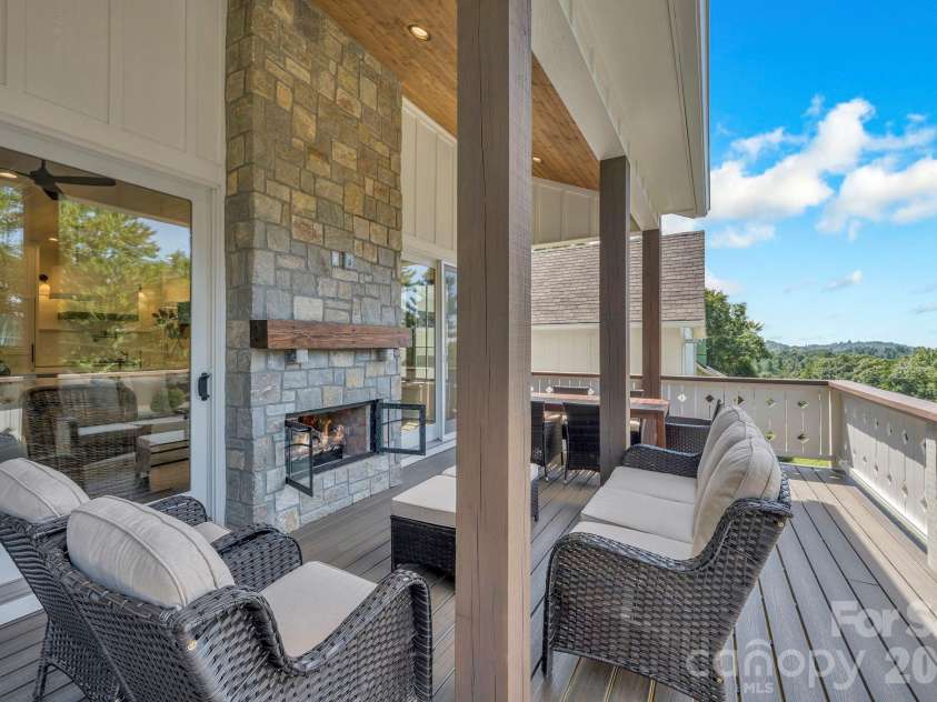 253 Old Boone Road, Blowing Rock, NC 28605.  MLS# CAR4397226, YatesRealty ID 34758. 