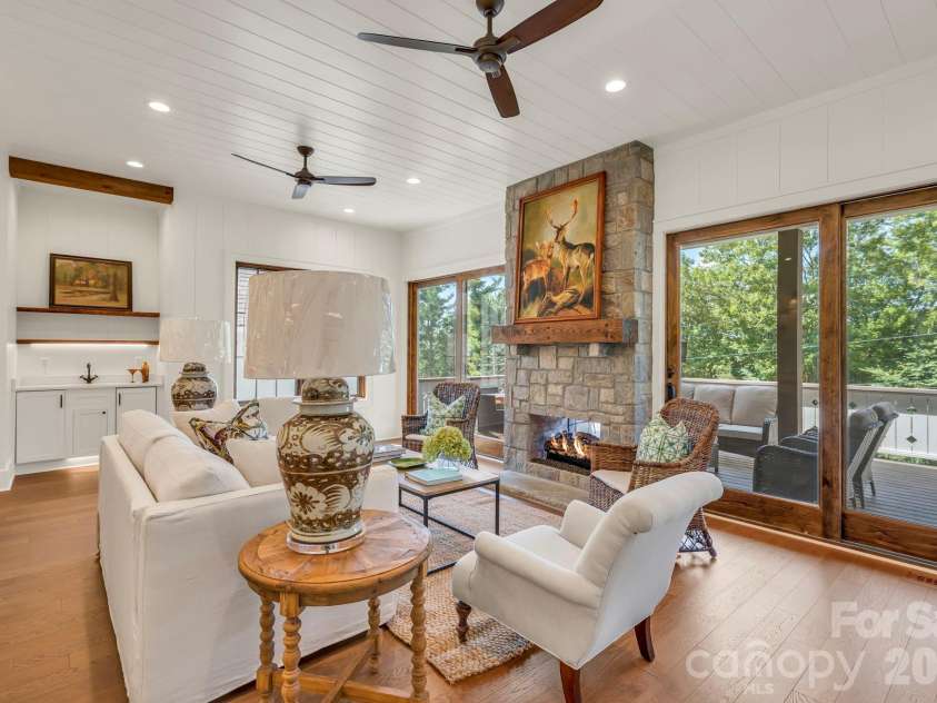 253 Old Boone Road, Blowing Rock, NC 28605.  MLS# CAR4397226, YatesRealty ID 34758. 